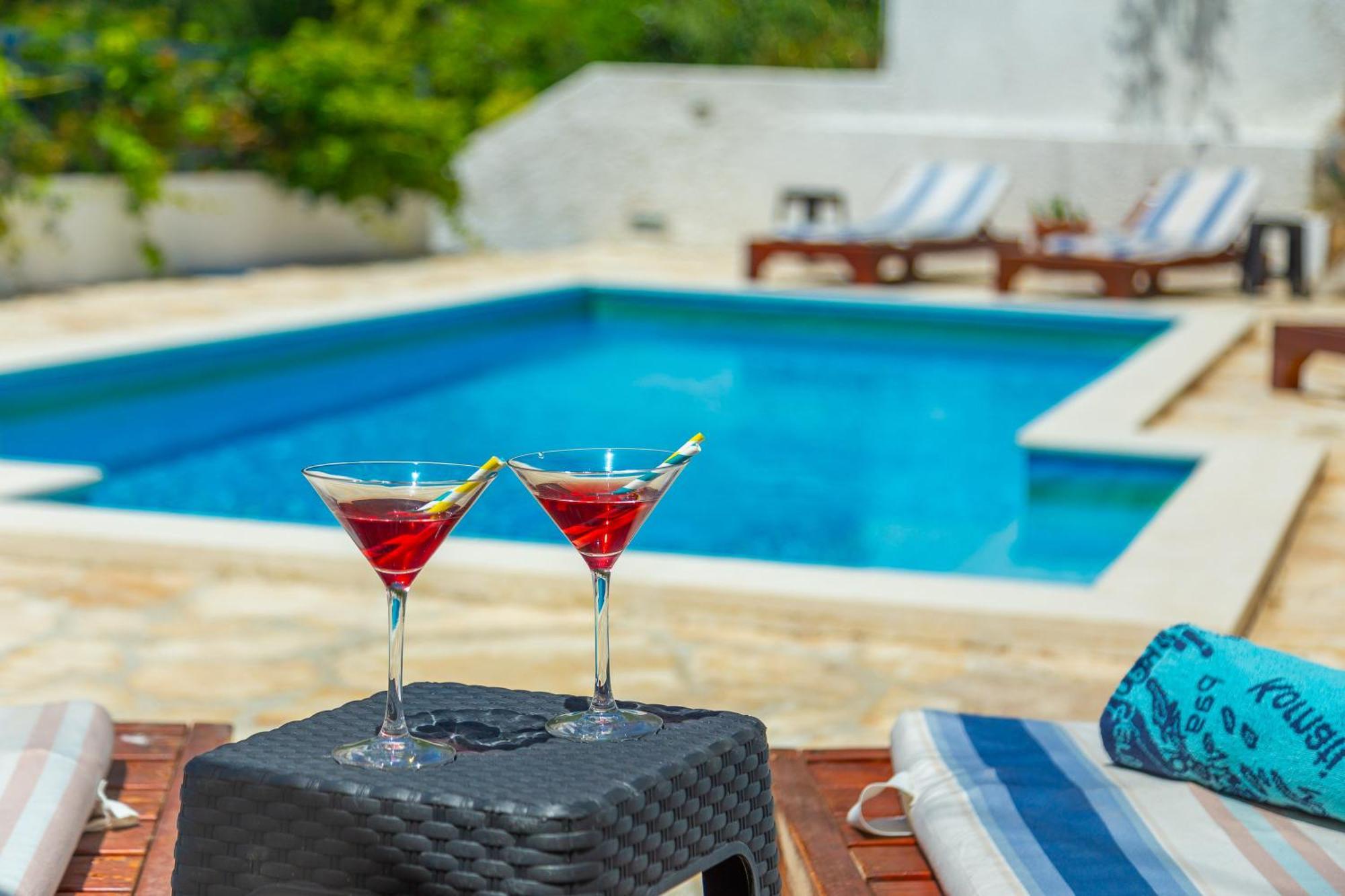 Caleta Seaview Suites II - Pool & Jacuzzi Lokva Rogoznica Extérieur photo
