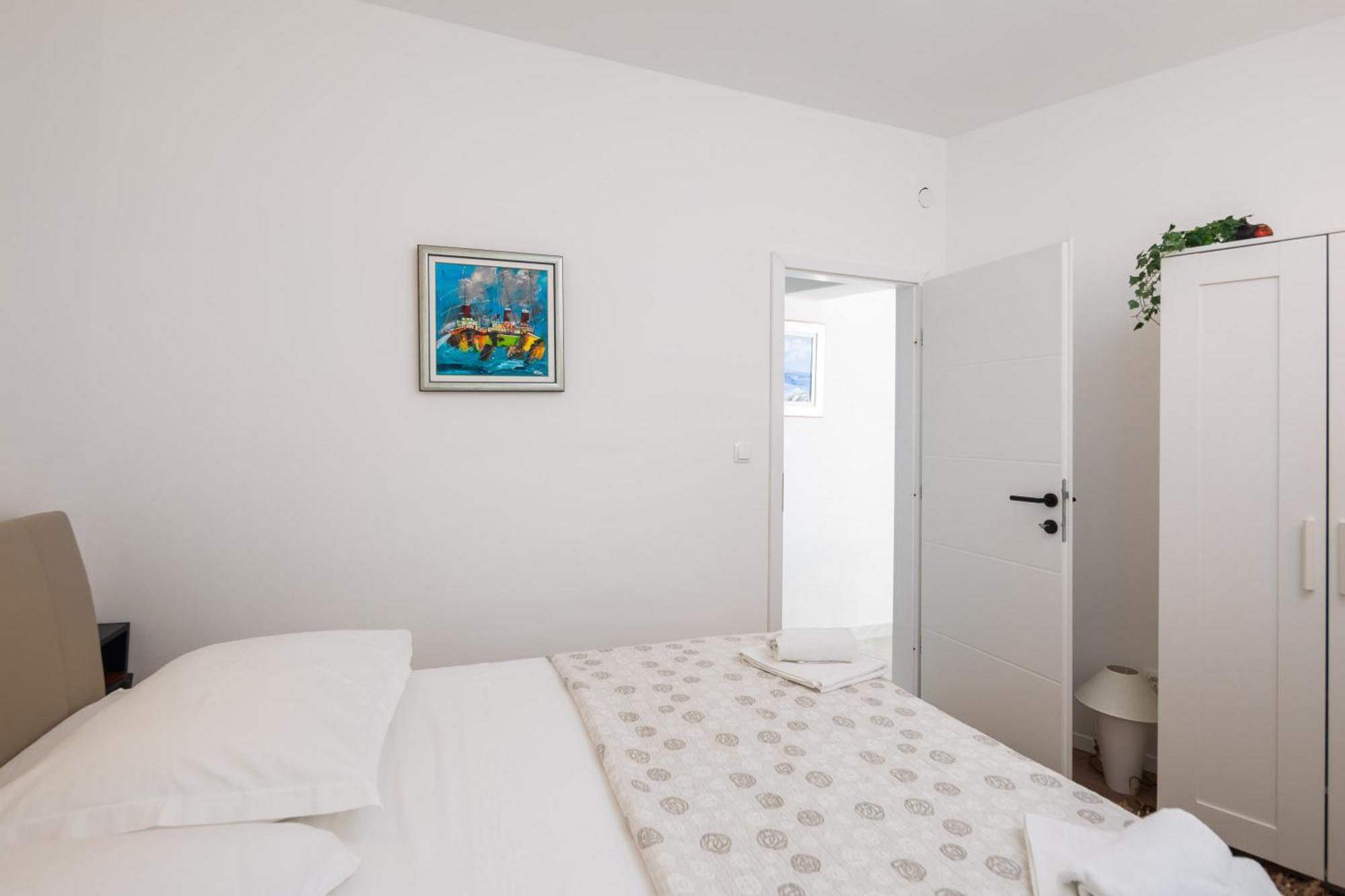 Caleta Seaview Suites II - Pool & Jacuzzi Lokva Rogoznica Extérieur photo